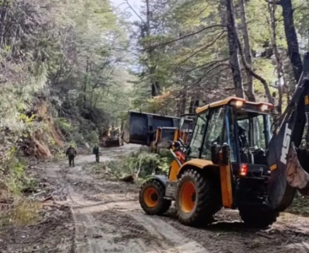 Se solicita transitar con extrema precaución por los trabajos en la zona. Foto gentileza PNNH