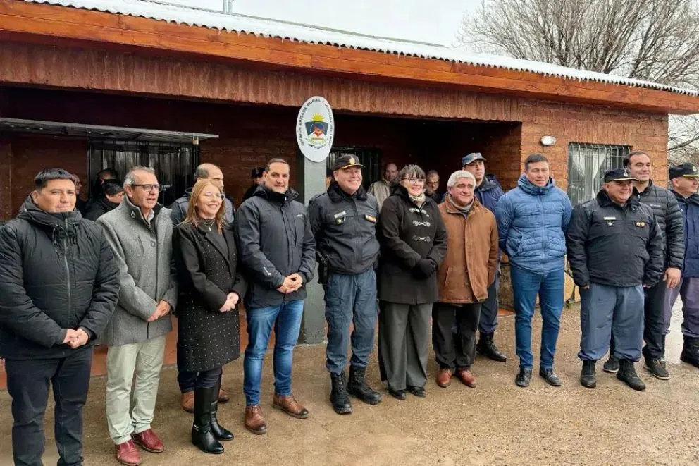 La nueva Brigada Rural y Montada tendrá su base operativa en Picún Leufú y brindará cobertura a las zonas rurales de la región del Limay.