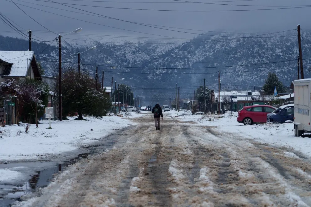 Durante la madrugada y la mañana del jueves continuará vigente un alerta amarillo por nevadas. Foto: Marcelo Martínez