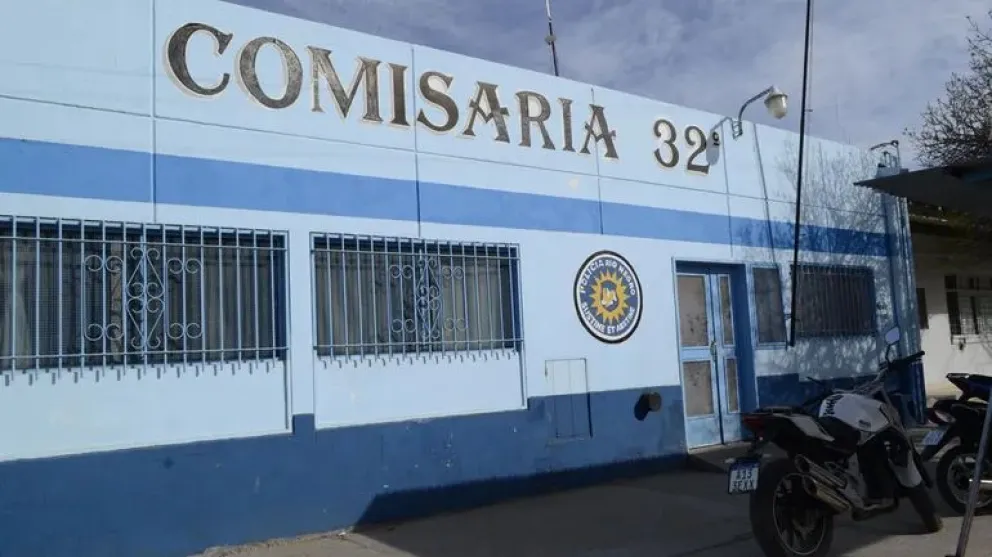 Comisaría 32 de Cipolletti.
