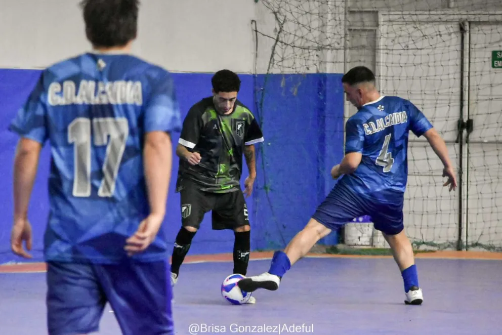 Para cortar la semana, acción de primera en Adeful. Foto gentileza: Brisa Gonzalez 