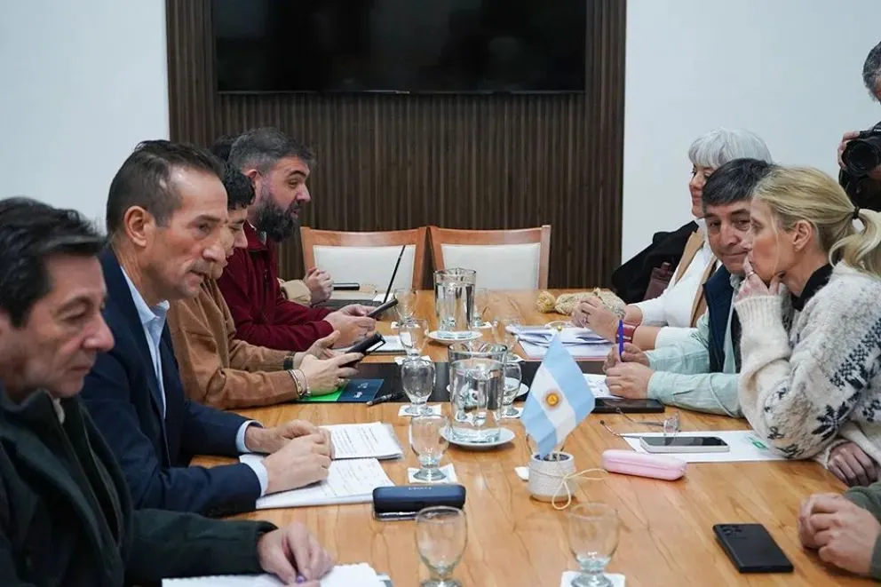 Reunión entre el Gobierno y ATE.