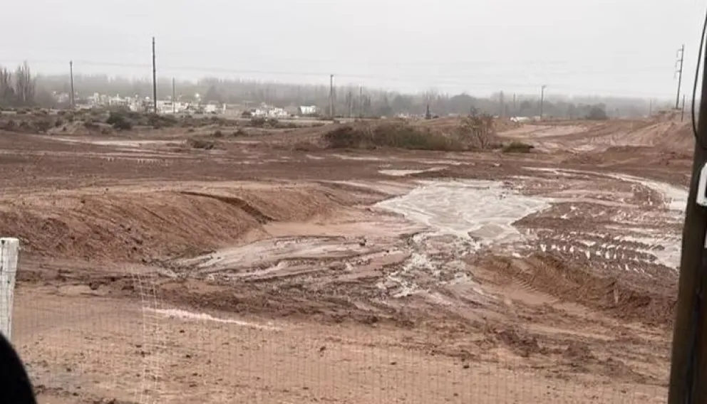 El circuito neuqino tiene mucha agua y barro. Todo pasó para el 15 y 16 de agosto. Foto: gentileza.