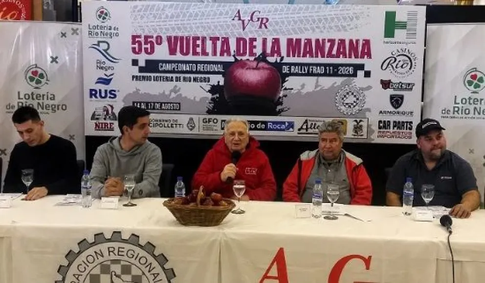 La conferencia de prensa se realizó en el mediodía del sábado en el casino roquense. Foto: gentileza.