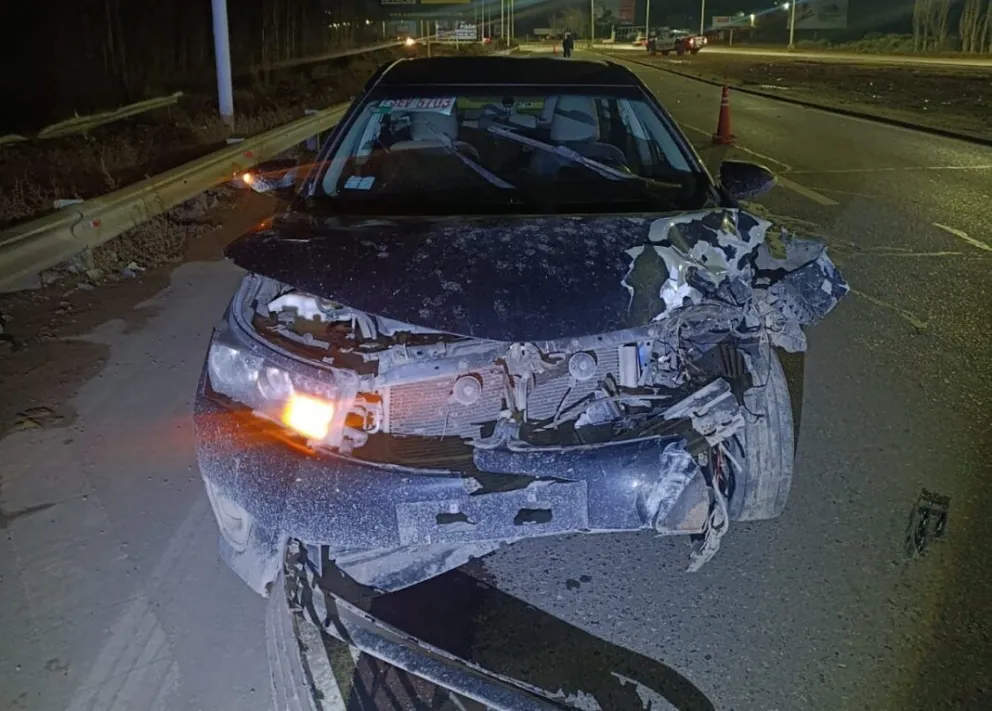 Fuerte choque en el expeaje de la Ruta 7. (Foto Gentileza Centenario Digital)