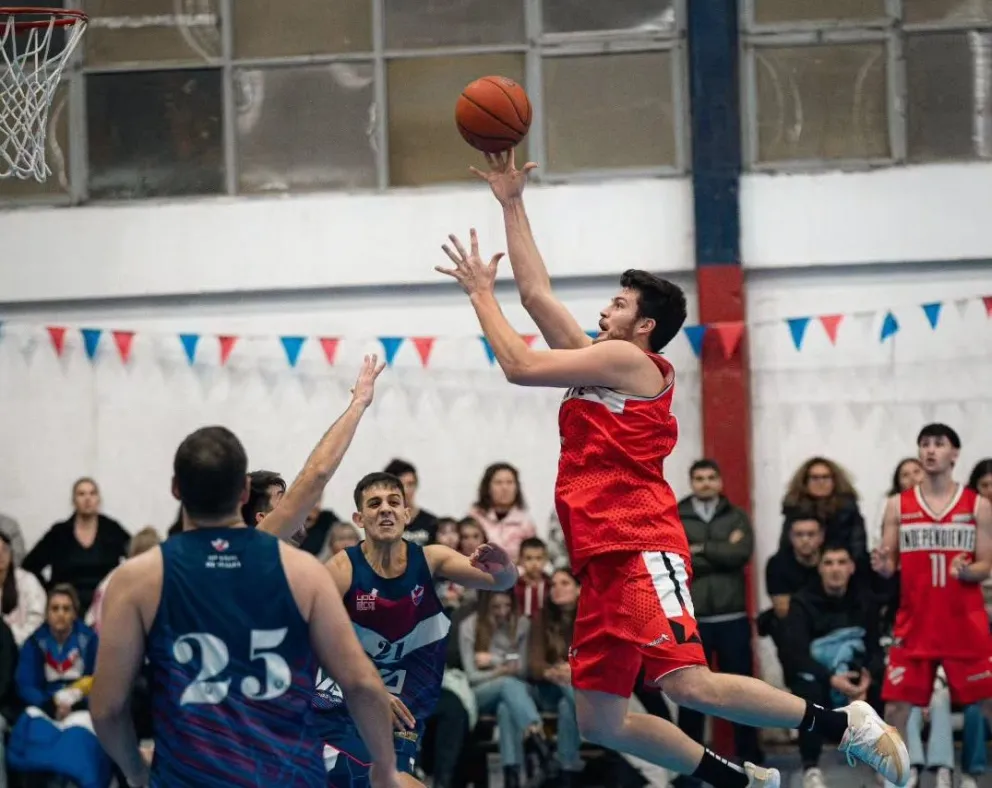 Independiente de Neuquén ganó en Allen y quedó a un triunfo del título. Foto: gentileza.