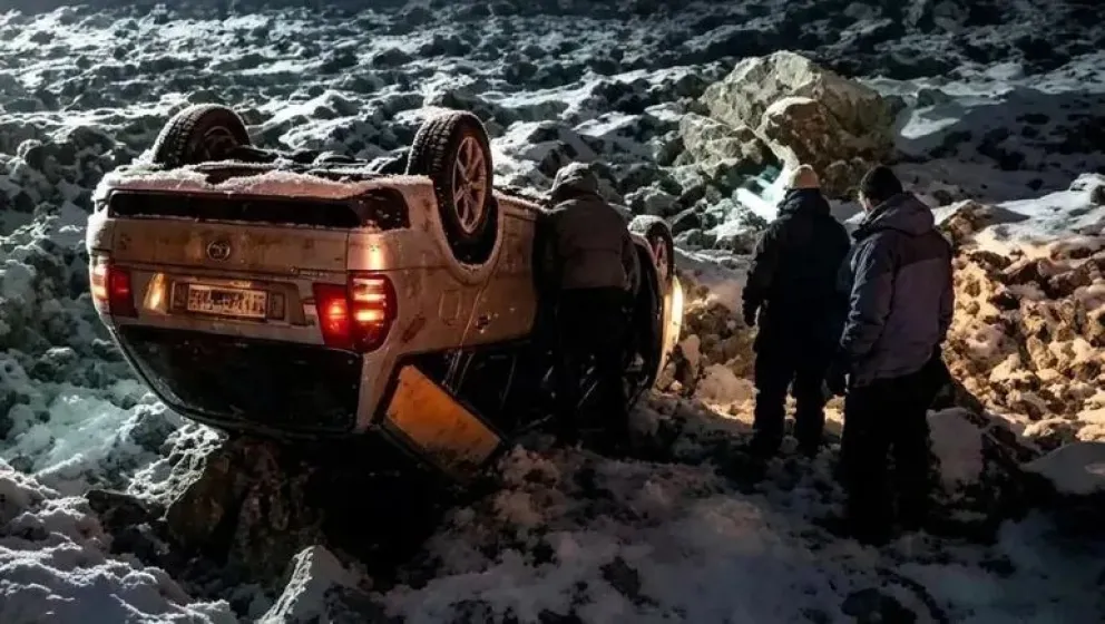 Vuelco en Barda del Medio. (Foto: Gentileza catriel25noticias.com)