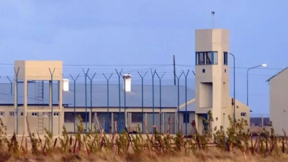 El hombre permanecerá en la unidad penitenciaria de Viedma por tres años y tres meses.