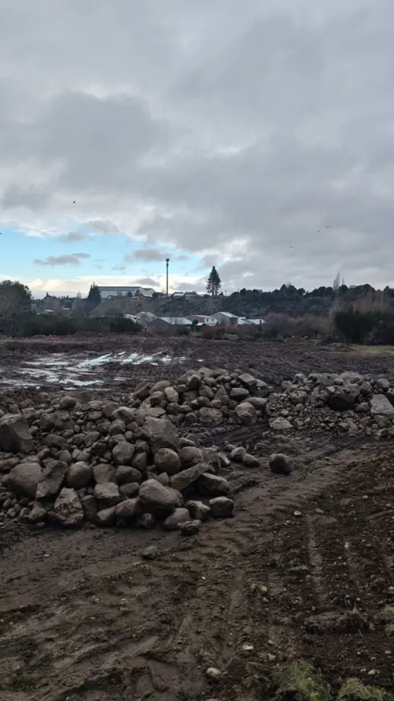 De acuerdo con el Informe de Factibilidad Ambiental de Mallín El Abrazo, cualquier construcción requiere especial consideración por su sensibilidad hidrológica. Foto: Gentileza ANB.