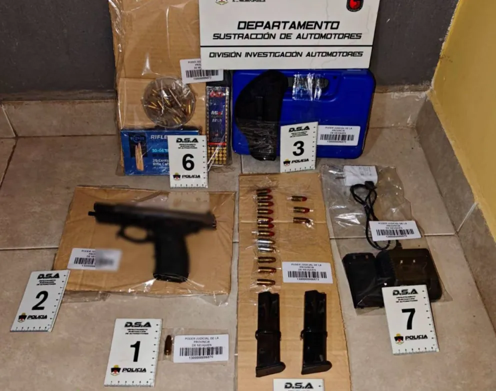 Elementos secuestrados durante los allanamientos. 