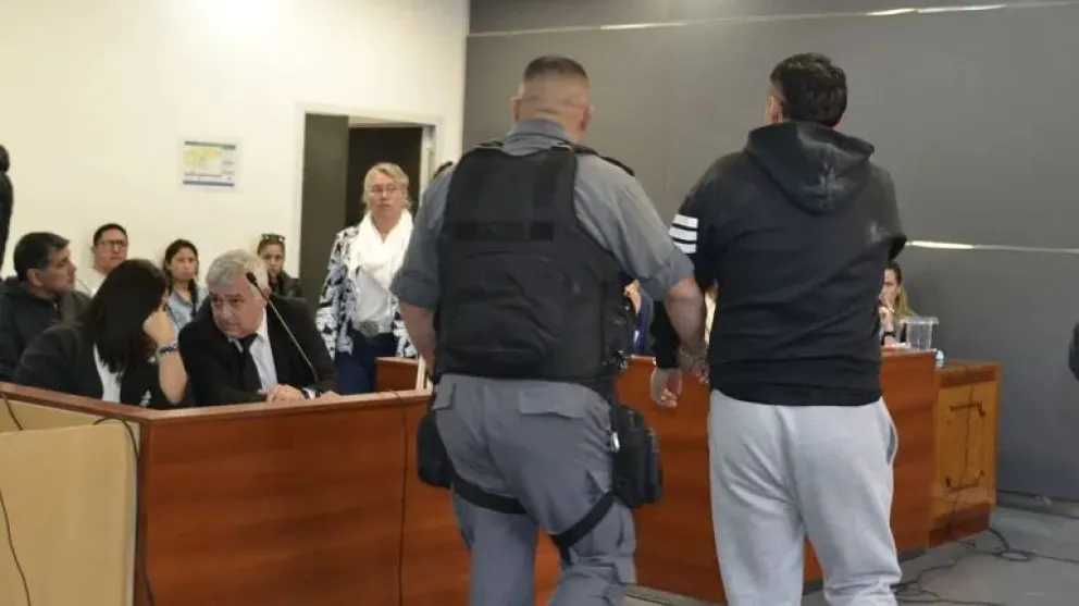 Policía involucrado en el violento asalto.
