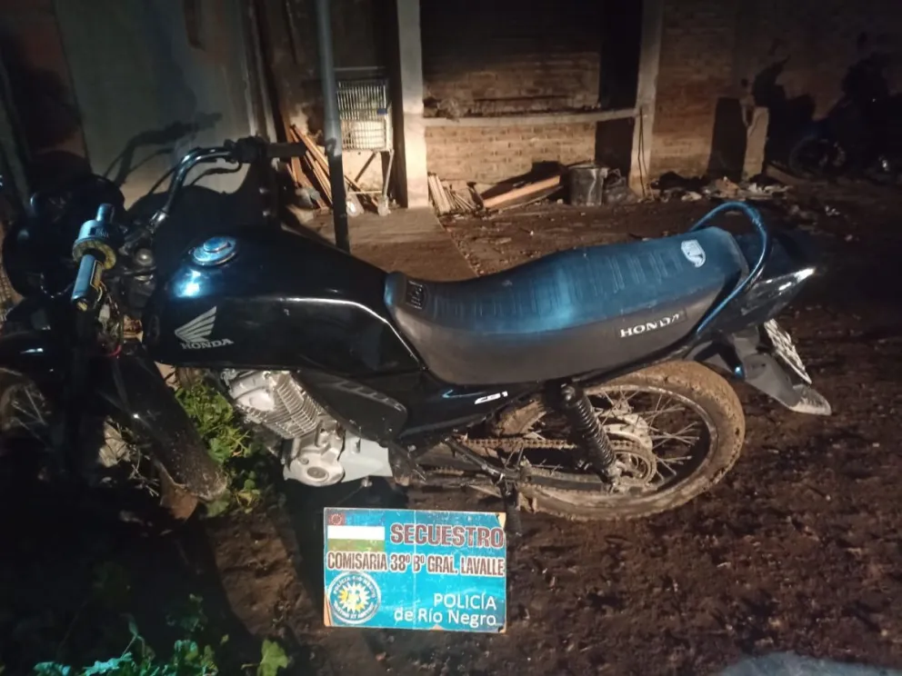 La moto habia sido denunciada como robada horas antes. Foto gentileza 