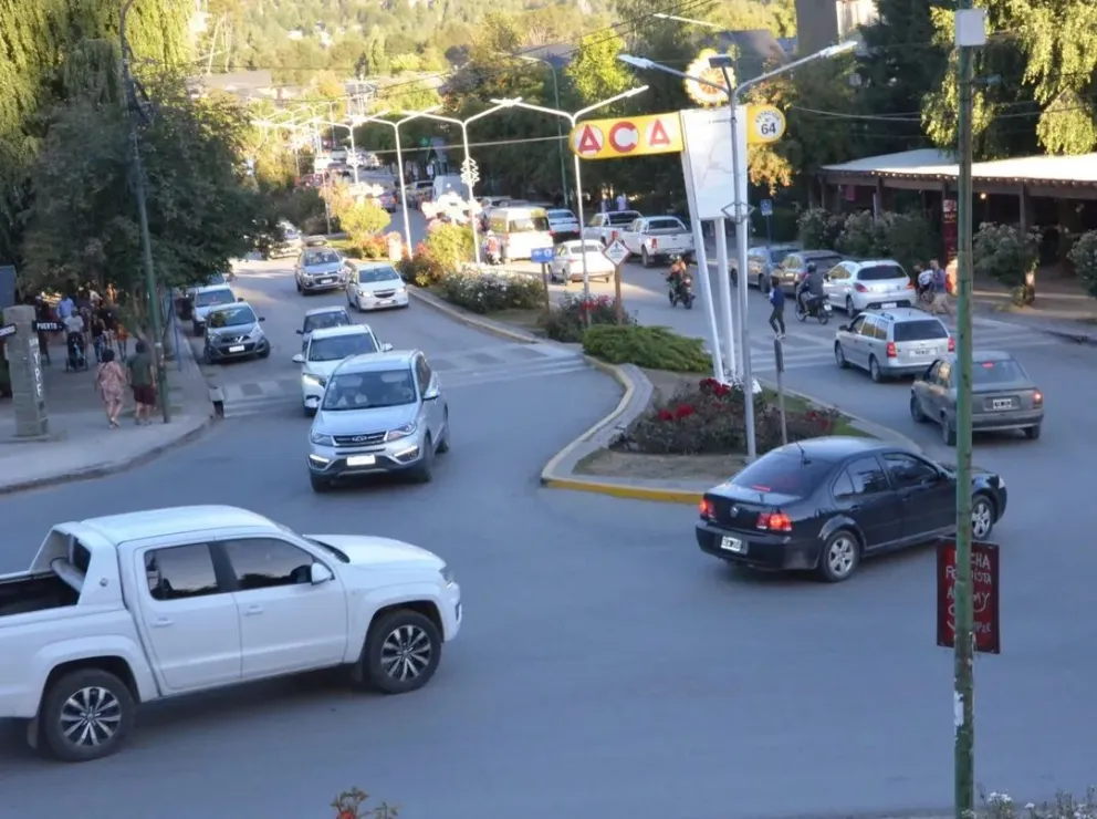 El proyecto introduce la Tasa de Uso de la Red Vial y Fiscalización, un canon equivalente al 1,5% del valor de cada viaje que las empresas deberán retener y depositar mensualmente al municipio.