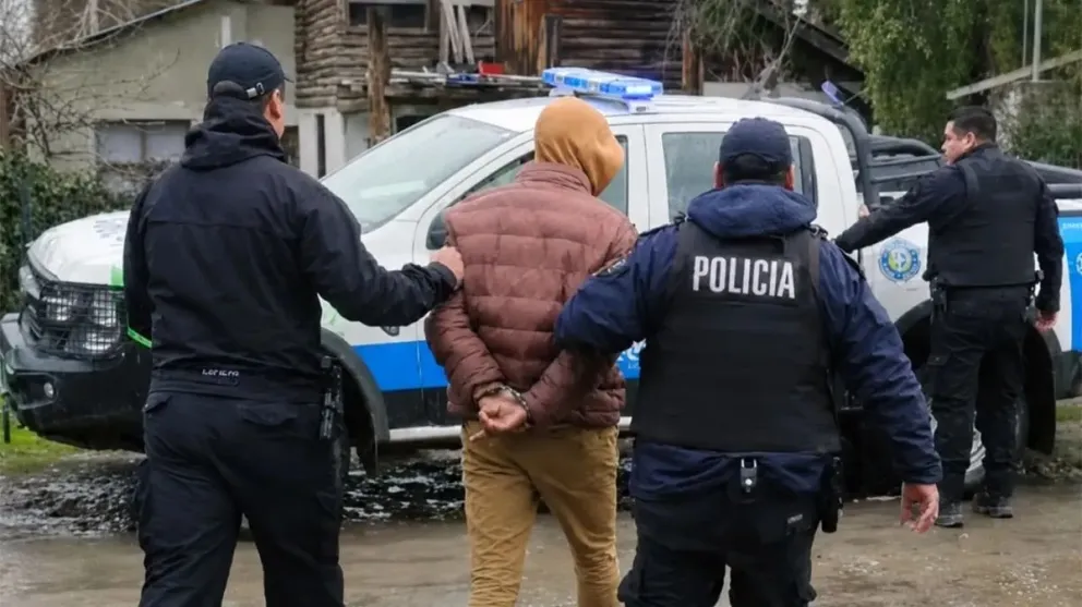 El allanamiento permitió detener a un sospechoso y secuestrar elementos. Foto gentileza
