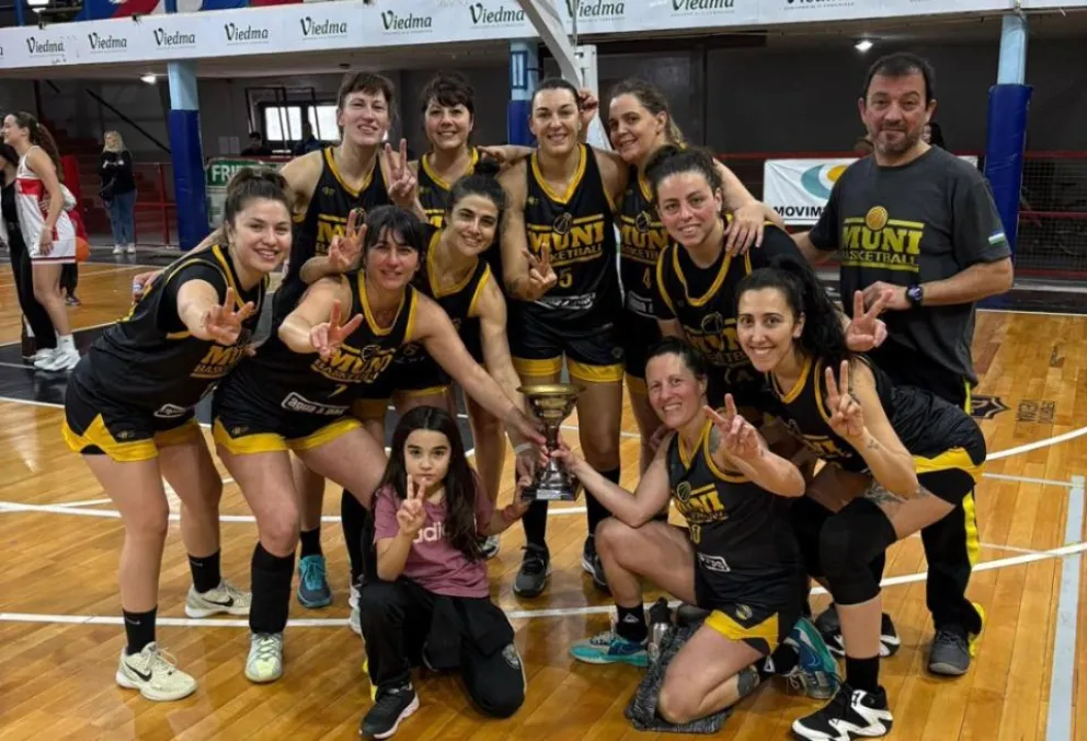 Sonrisas y un segundo puesto que vuelve a dejar a Bariloche dentro de los primeros planos provinciales. Foto gentileza 