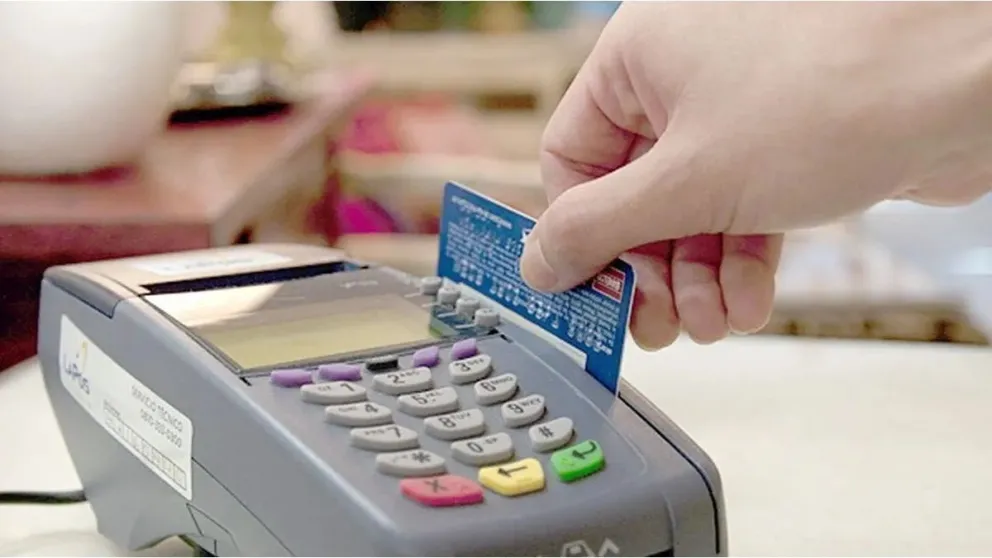 El conflicto se originó cuando una ciudadana rionegrina solicitó la cancelación y liquidación de un plan de refinanciación de su tarjeta de crédito. Foto: ilustrativa. 
