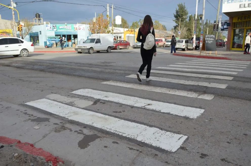 El impacto ocurrió sobre la senda peatonal.