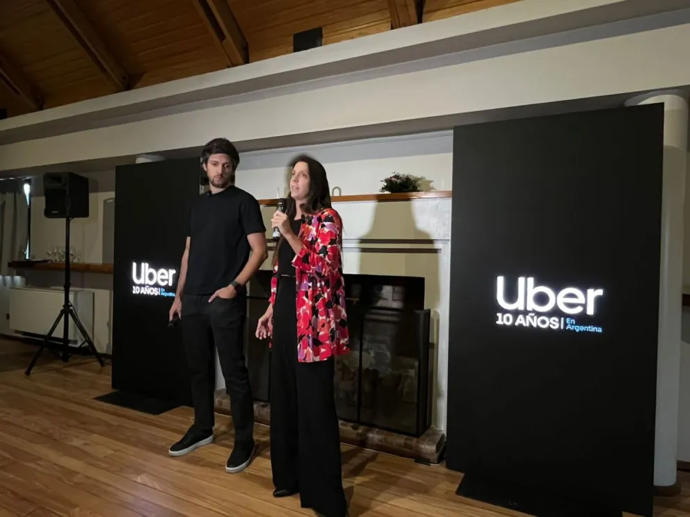 Cappellini y Frias presentaron las novedades de Uber para Bariloche. Foto ANB
