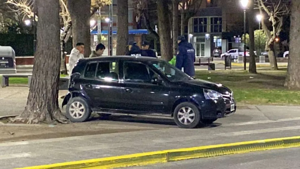 Accidente en el centro de Neuquén. (Foto: gentileza Mejor Informado)