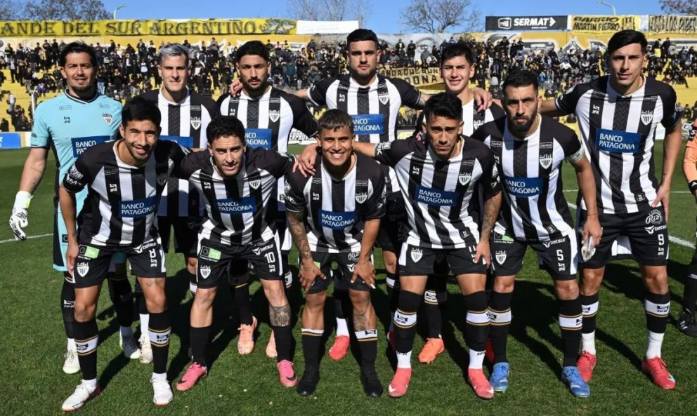 Cipolletti sumó an Bahía Blanca y ahora recibirá a Alvarado, en otro juego clave. Foto: redes sociales.