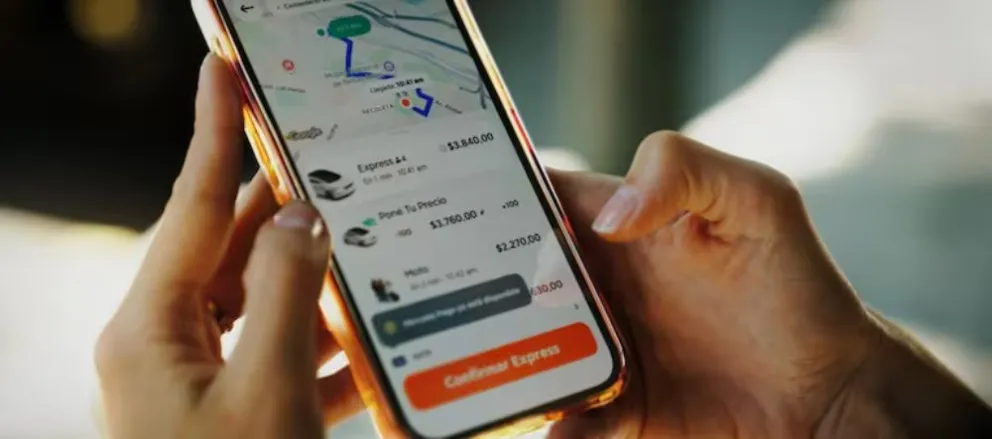 Se trata del chofer de una app de viaje no reglamentada en la ciudad.