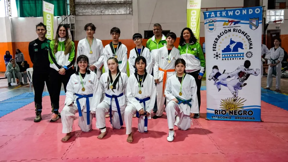 Orgullo local, seis deportistas de Bariloche integran la selección rionegrina de los Evita. Foto gentileza