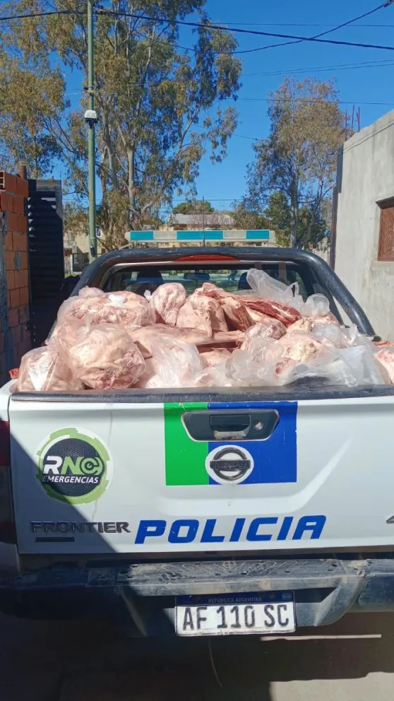 Los controles también permitieron detectar deficiencias en el almacenamiento de los alimentos. Fotos: Policía de Río Negro.