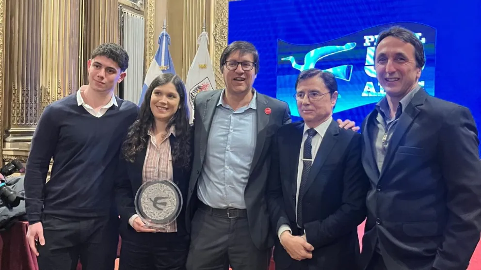 EIRU combina inteligencia artificial, imágenes satelitales y el trabajo de las abejas. Foto gentileza. 