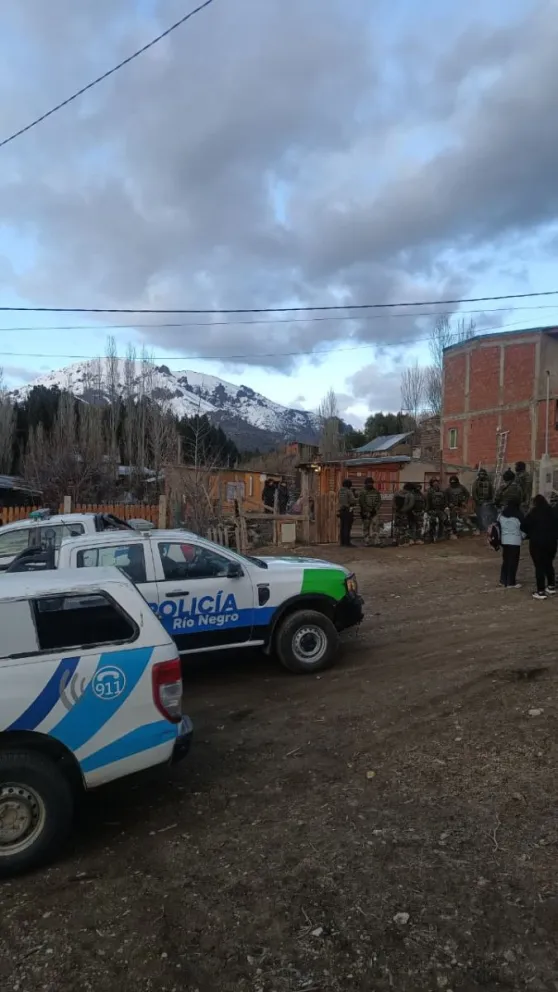 El allanamiento se realizó en el barrio Nahuel Hue. Foto: gentileza.