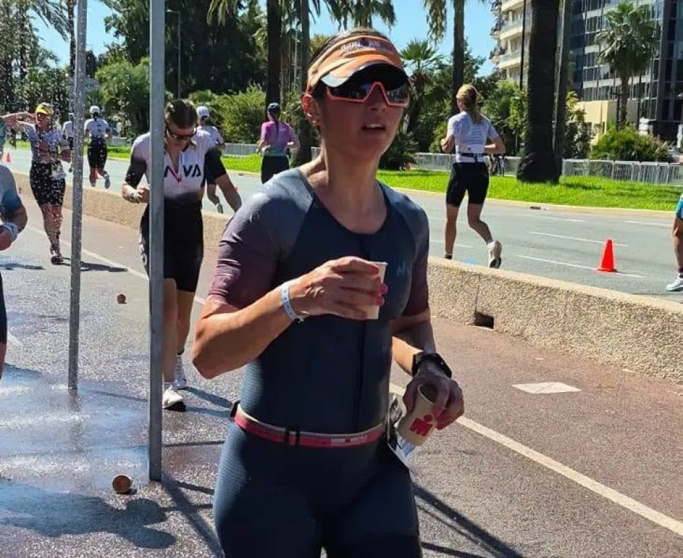 La roquense Verónica Iuorno en el running, el último parcial en Niza. Foto: gentileza.