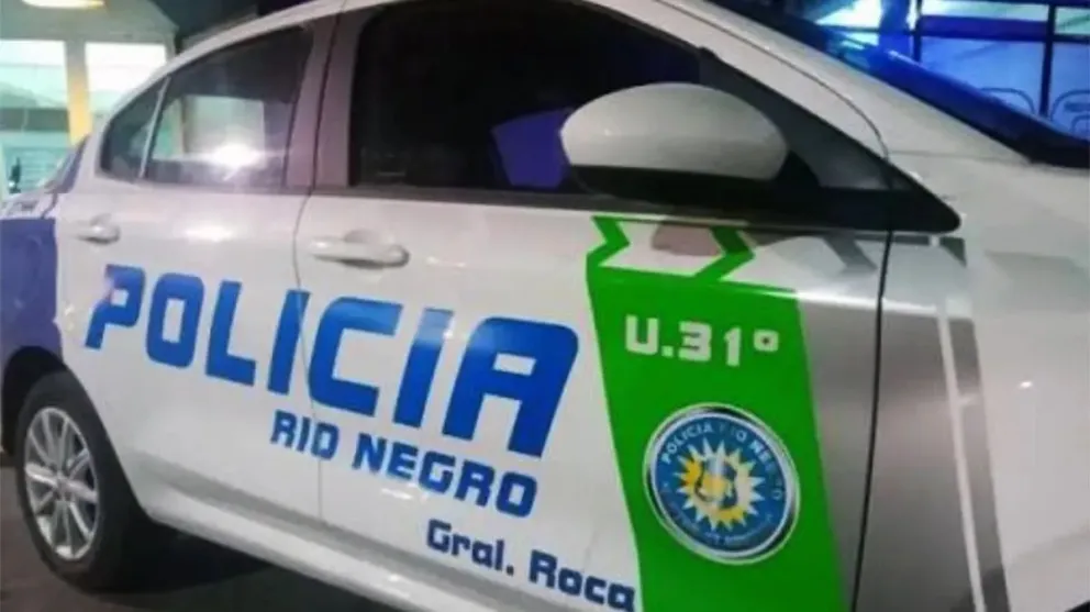 El joven se comunicó con su madre.