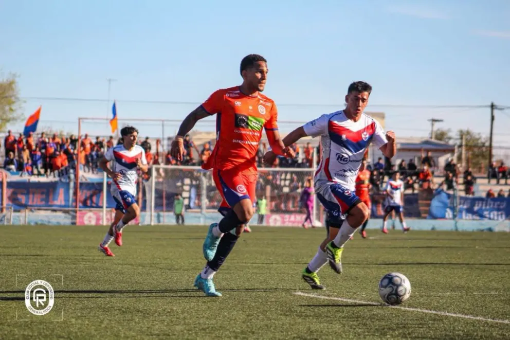 Roca buscará seguir como líder y Unión de Allen meterse en zona de clasificación. Foto: prensa Deportivo Roca.