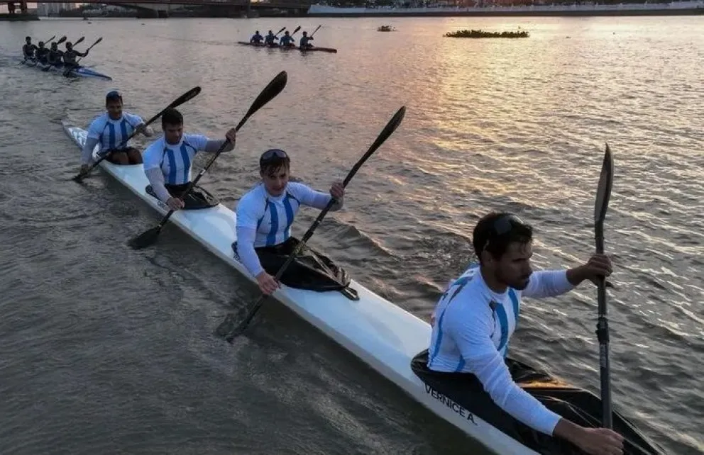 El K4 argentino es oro. En el segundo lugar en el bote, Vicente Vergauven. Foto: gentileza.