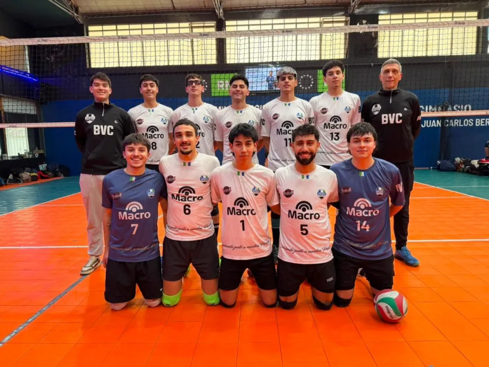 El plantel del BVC que está jugando en El Bolsón. Foto: gentileza.