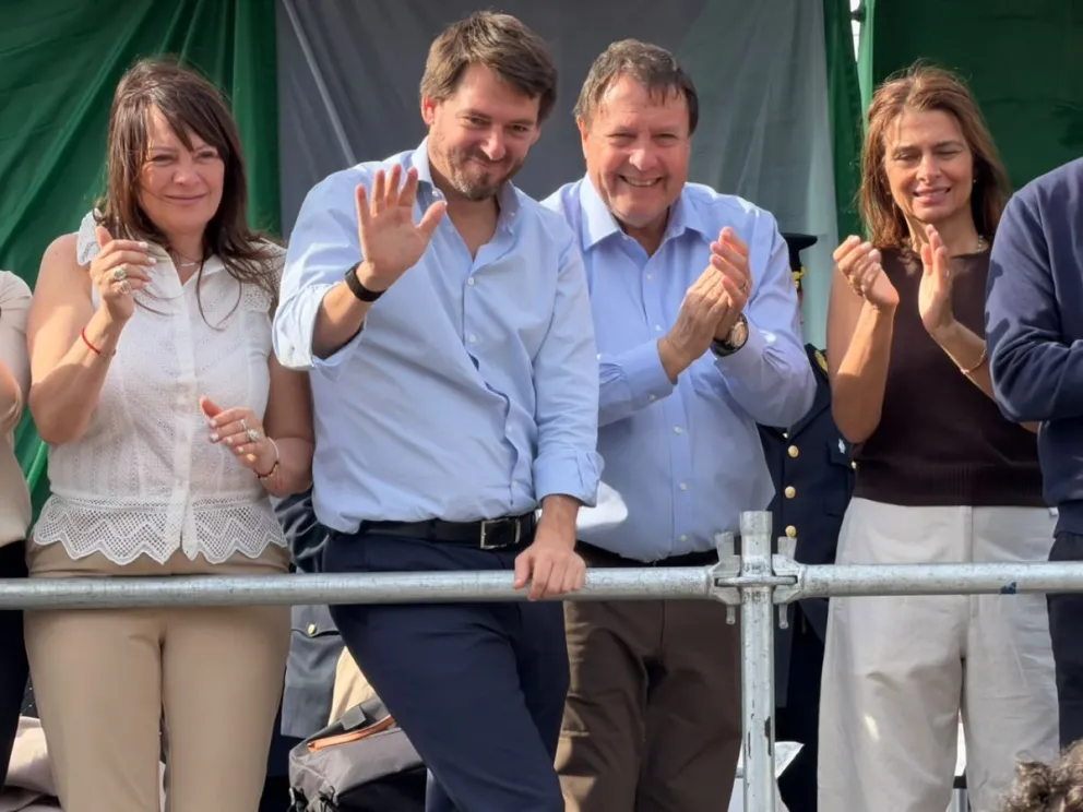 El intendente y el gobernador participaron del desfile.