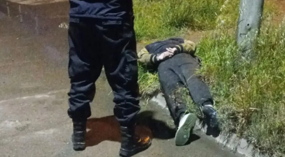 Los tres jóvenes quedaron detenidos por atentado y resistencia a la autoridad. Foto gentileza. 