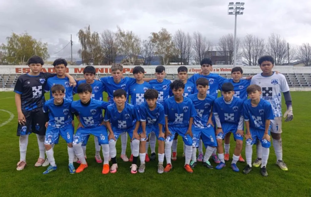 Los más chicos quedaron a un gol de estirar la definición a los penales. Fotos gentileza. 