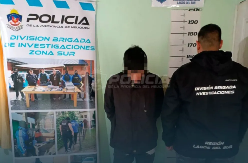 Los efectivos secuestraron varias prendas de vestir que habían sido denunciadas como sustraídas. Foto gentileza