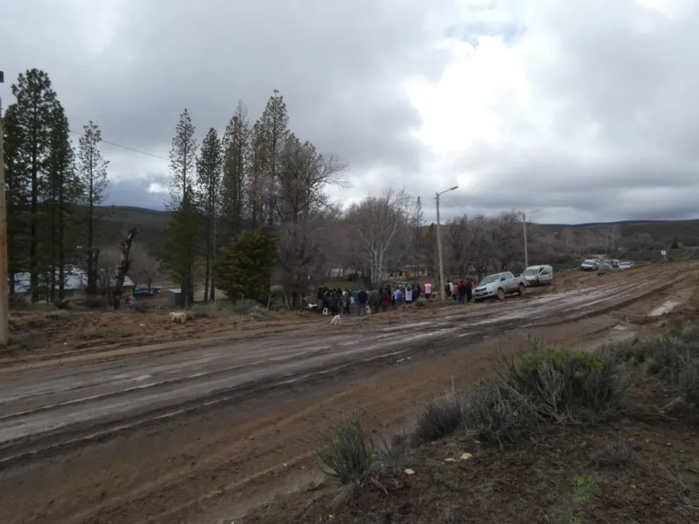La jornada contó con la participación de Monseñor Juan Carlos Ares, Obispo de Bariloche. Fotos: Gentileza, Belén Simari.