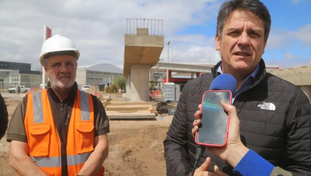 El intendente Gaido destacó la colocación del primer pilar y sostuvo que la ciudad es ejemplo en el país.