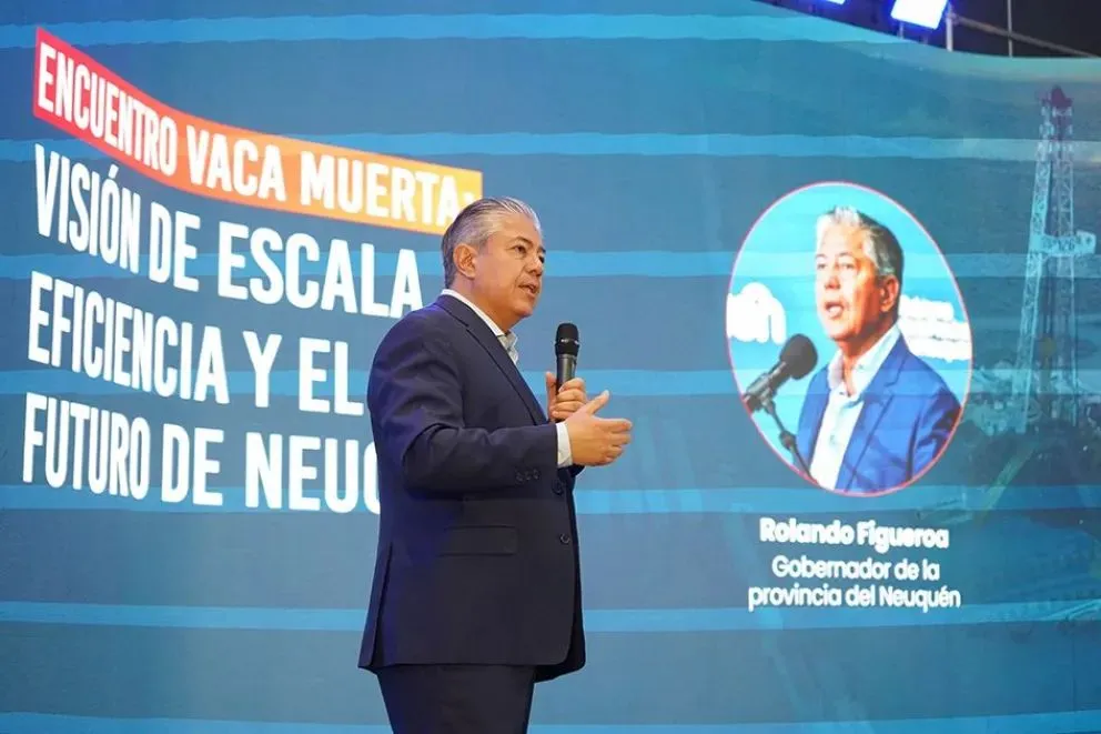 El anuncio fue realizado por el gobernador.