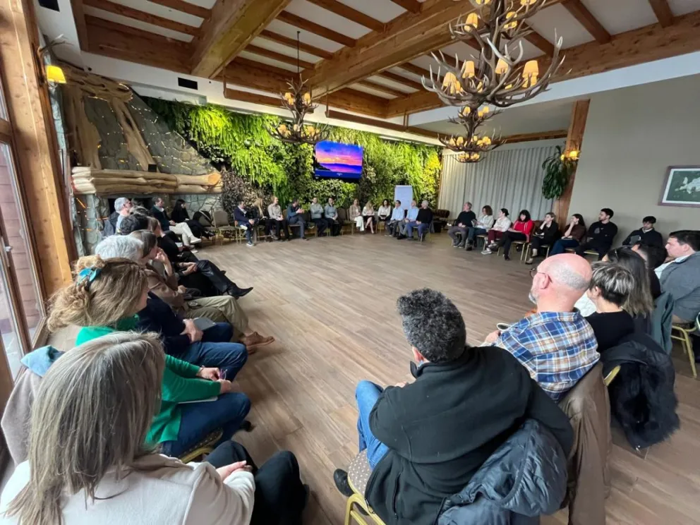 La actividad reunió a empresarios y representantes de Bariloche, Villa La Angostura, San Martín de los Andes, Villa Traful y otros puntos de la Patagonia Norte. Fotos: Prensa Emprotur.