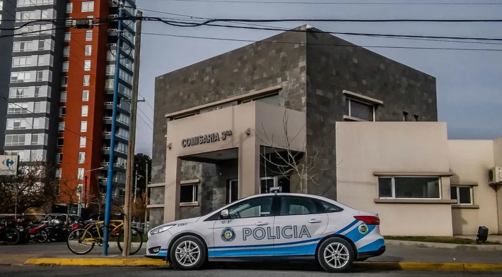 La mujer fue rescatada por personal de la Comisaría 3°.