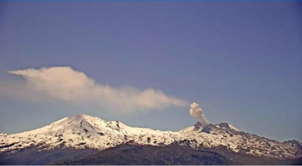 Continúa el monitoreo sobre el volcan. Foto Sernageomin
